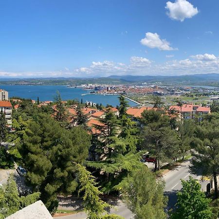 Lovely Apartment With Fabulous View Koper Exterior photo